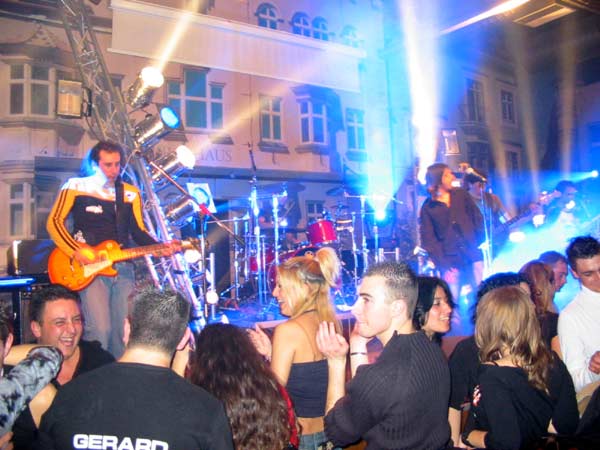 live @ compleanno