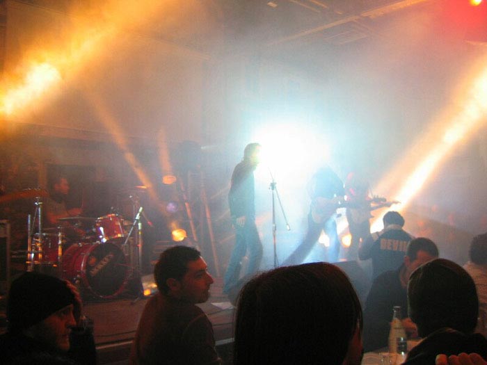 live @ keller platz