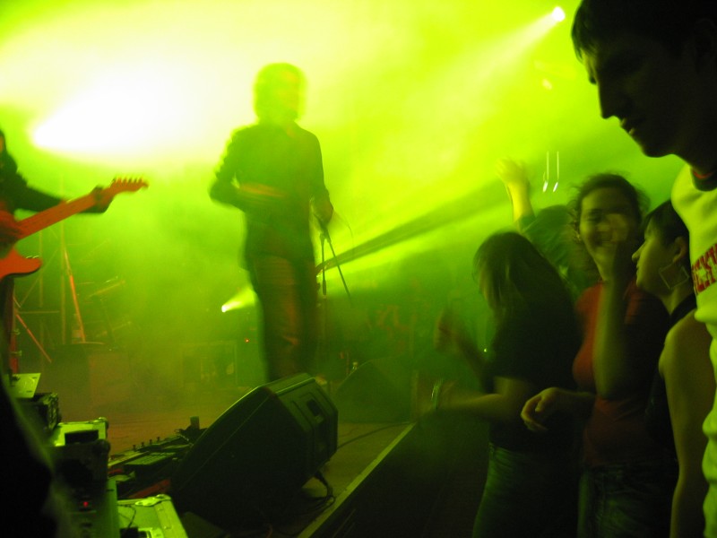 live @ keller platz